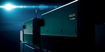 Ricoh Pro™ VC70000: Genişletilmiş gam inkjet mürekkep teknolojisi