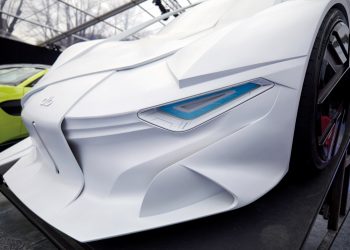 Massivit 3D baskılı 1:1 konsept araba