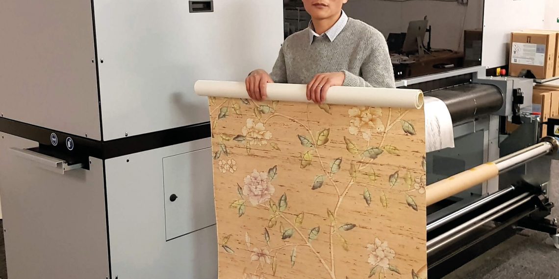 Durst duvar kâğıdı tasarımı işinde öne çıkıyor