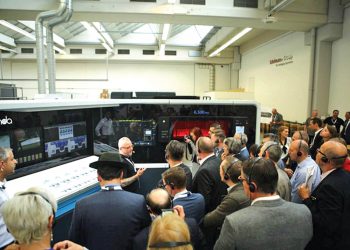 Edelmann Group Landa S10 Nanographic Printing® Press ile ticari üretime başlıyor