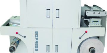 Valloy BIZPRESS 13R dijital etiket baskı makinesiyle Labelexpo’da