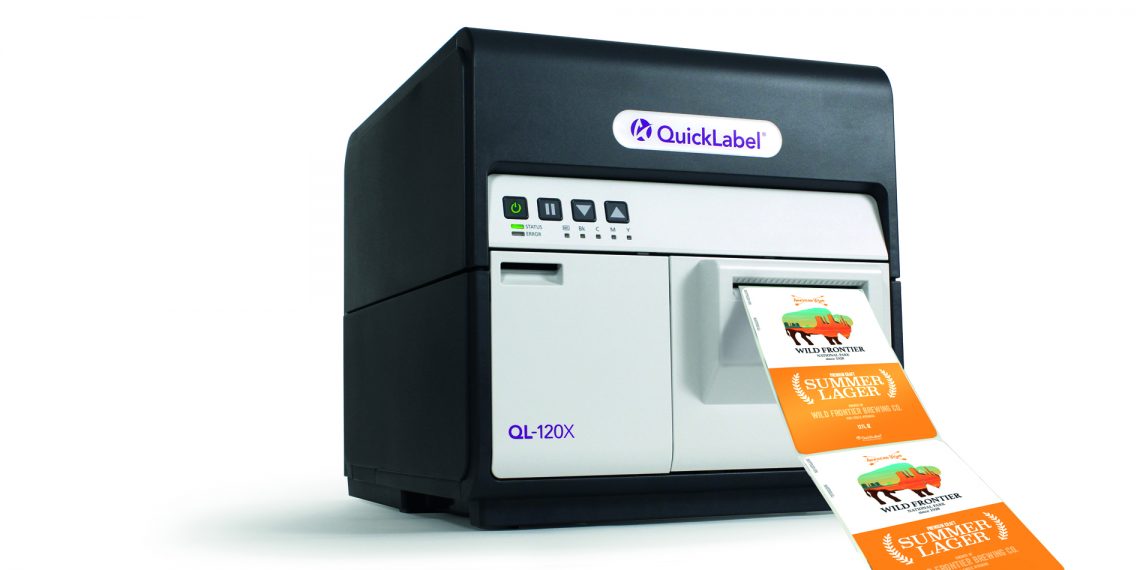 AstroNova’dan yeni masa üstü dijital renkli etiket baskı makinesi