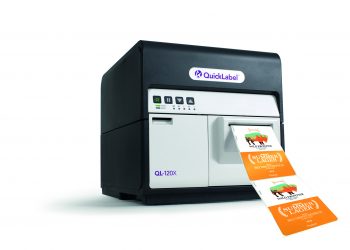 AstroNova’dan yeni masa üstü dijital renkli etiket baskı makinesi