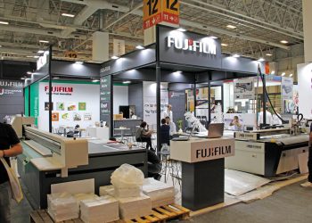 Fujifilm Vybrant UF10  dünyada ilk kez Sign  İstanbul’da sergilendi