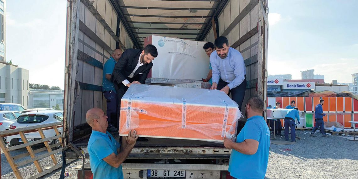 Genç Aredliler’den eğitim desteği