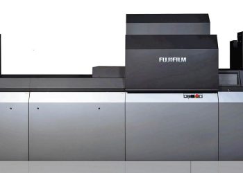 Güller projesini basmak için Jet Press kusursuz seçim
