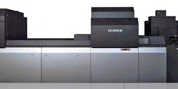Güller projesini basmak için Jet Press kusursuz seçim
