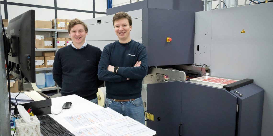 Label Products’a  Durst Tau 330 RSC UV inkJet dijital etiket baskı sistemi kuruldu