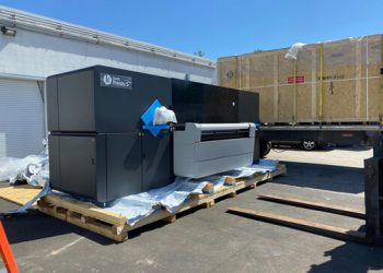 Spoonflower ve  Kornit seferber