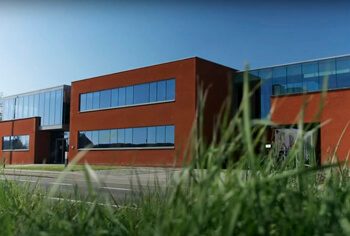 Bir akademik yayın işletmesi  Peeters tam dijital üretime geçti