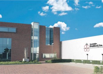 Benelüks perakende baskı devi  Em. de Jong bir Landa S10P siparişi verdi