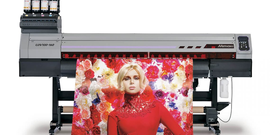 Endüstriyel reklam sektörü  Mimaki UJV100-160’ı çok sevdi