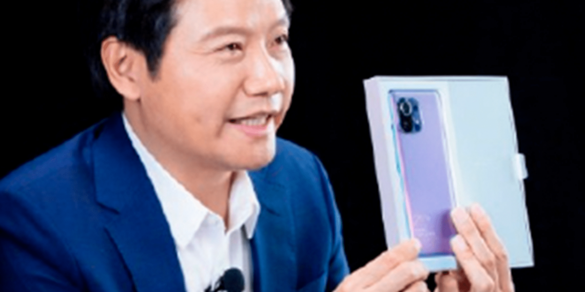 Xiaomi Mi 11 akıllı telefonun  Özel Sürüm kutusunda  Scodix Cyrstal™ uygulandı