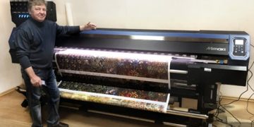 Dijital teknolojiler göz alıcı moda etiketi  DushaGreya için başarının anahtarı