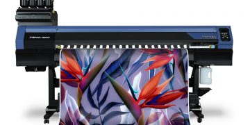 Dijital tekstil baskısında yeni başlangıç: 100 Serisi’nin yenisi  Mimaki TS100-1600  tekstil baskı makinesi