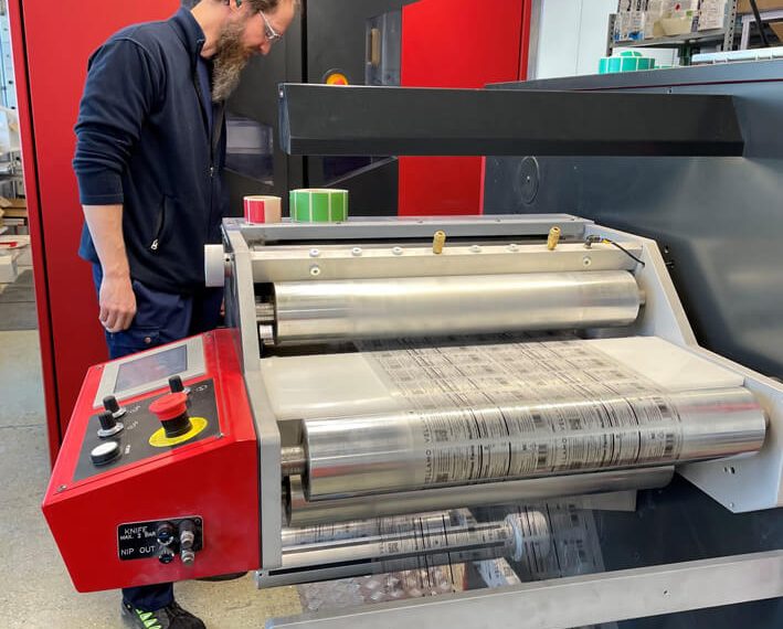 Xeikon akıllı etiket çözümü ‘Track and Trace’ ile markalar için dijital değer katma Veriye dayalı işletmeler için akıllı etiketler