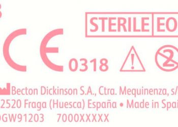 İspanyol Becton DickinsonAstra Zeneca aşısı ambalajlarına Domino K600i ile kod basıyor