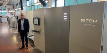 Slovenia Postkitap ve broşür üretiminiiki Ricoh Pro™ ile arttırıyor