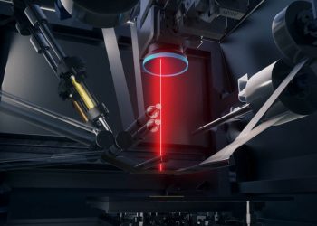 Dünyanın ilk C.L.A.D. yazıcısı, İoTech’in IO300SM’si üretimde