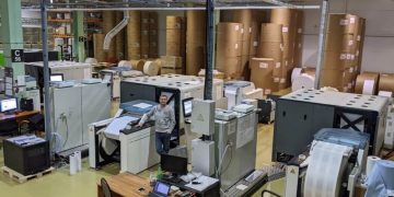 T 8, baskı üretim operasyonunu modernize ediyorRusya’nın ilk Ricoh Pro™ VC20000 ve Pro™ V20000 yüksek hızlıinkjet yazıcıları…
