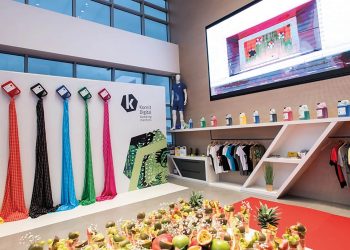 Kornit Digital, son teknoloji mürekkep üretim tesisini tanıttı