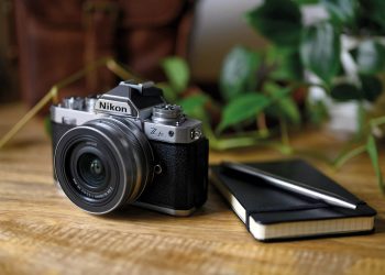 İkonik tasarımı ve yüksek görüntü kalitesiyle Nikon Z fc