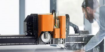 Kongsberg yeni demo merkezleri açtı