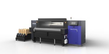 Epson, ITM 2022’de saatte 155 metre karelik tekstil baskısı yapan Monna Lisa’yı tanıttı