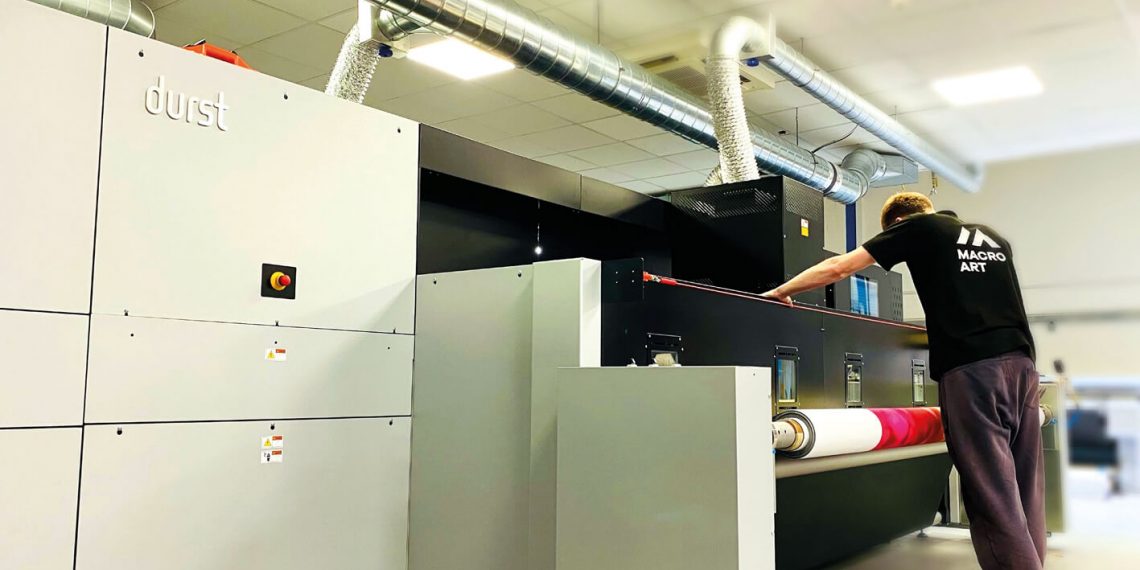 Durst P5 TEX iSUB üretim baskı makinesi ve Lift ERP yazılımı ile artan işler