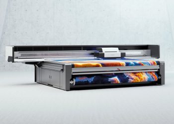 swissQprint’ten sürpriz yenilik: Kudu UV LED Flatbed Baskı Makinesi