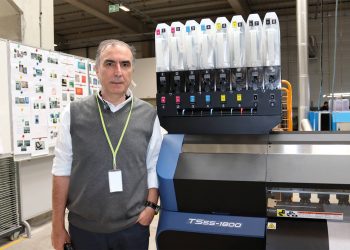 Kardem Tekstilmoda devleri için Mimaki TS55-1800 ile üretim yapıyor