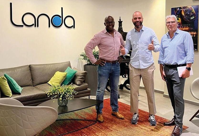 Landa küresel ekibini genişletiyor