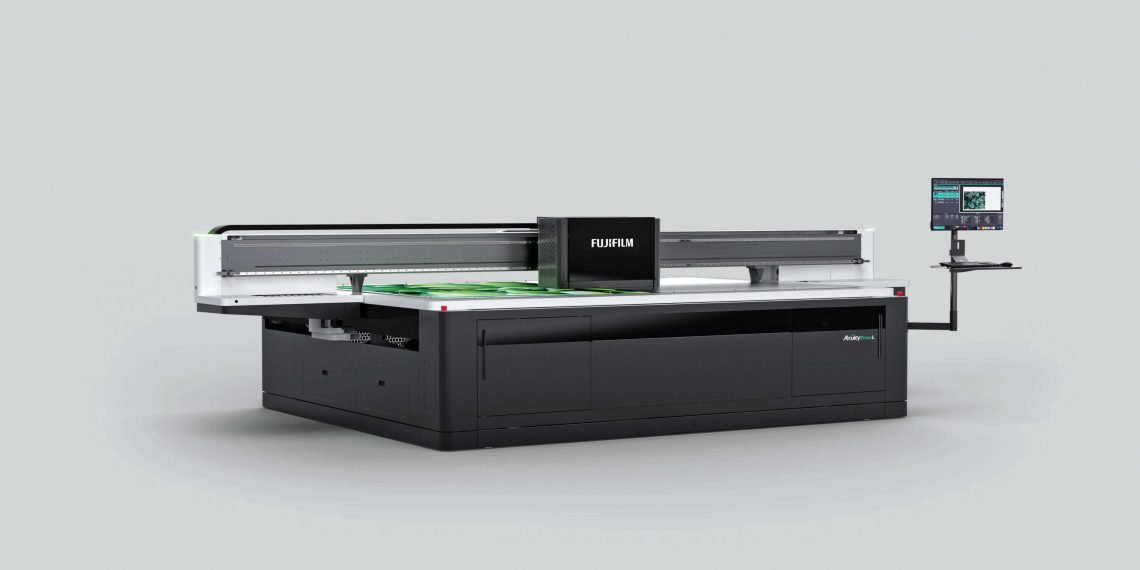 Fujifilm Acuity Prime L düz tablalı baskı makinesini piyasaya sürdü