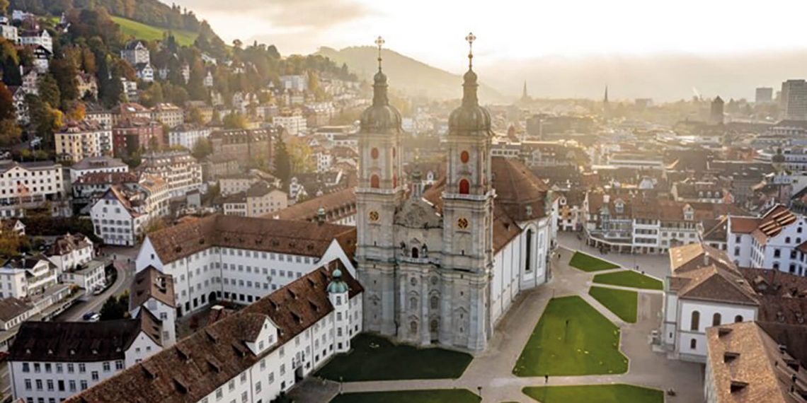 Gallus, 100. yılını kutluyor