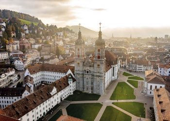 Gallus, 100. yılını kutluyor