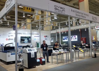 A ve A Endüstriyel Makina A.Ş. Satış Müdürü Seçkin Keşkek“Makinelerimize yoğun ilgi olan fuar gayet iyi geçti”