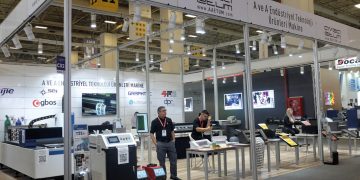 A ve A Endüstriyel Makina A.Ş. Satış Müdürü Seçkin Keşkek“Makinelerimize yoğun ilgi olan fuar gayet iyi geçti”