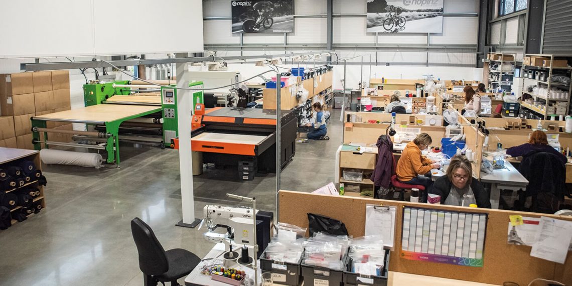 NOPINZ ısmarlama sporcu kıyafetlerinde başarılı