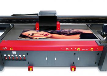 EFI Pro 30f geniş format flatbed baskı makinesi ile %30 kapasite artışı
