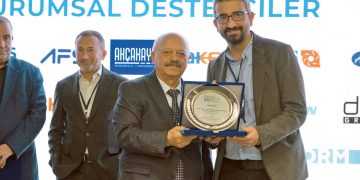 Frimpeks, geleceğin mühendislerine destek oluyor