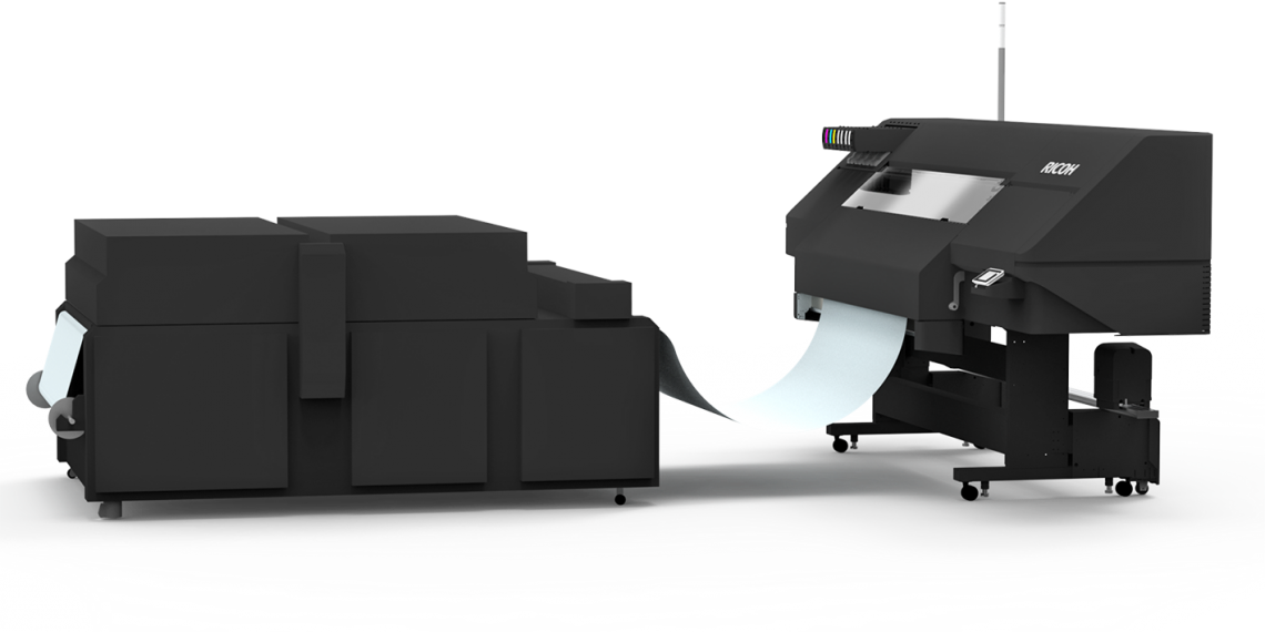 RICOH ilk dijital endüstriyel giysi dekorasyonunu sundu:RICOH Pro™ D1600 Direct to Film sistemi