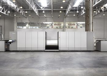 Canon, baskı makinesi portföyünü genişletiyor: ColorStream 8200 ve 8110