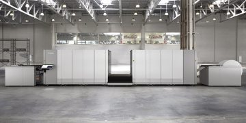 Canon, baskı makinesi portföyünü genişletiyor: ColorStream 8200 ve 8110