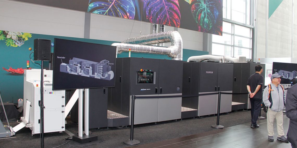 Fujifilm Group üretim baskı kalitesini ve tutarlılığını artırıyorJet Press 1160CFG