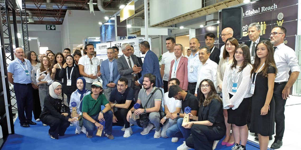 ARED 24’ Gelecek Vadeden Tasarımcı Ödülü