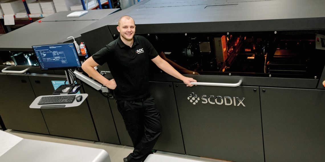 Güvenilirliğe dayalı bir ortaklıkDigi-Paq 4. SCREEN mürekkep püskürtmeli etiket baskı makinesini kurdu