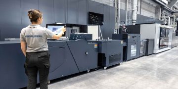 Satış, yazılım, servis ve danışmanlık içinJetfire 50 kullanıcıları tek bir kaynaktanfaydalanıyor