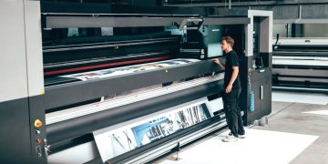 Fujifilm Acuity Ultra R2 teknolojisiyle artan baskı kalitesi ve üretkenlik