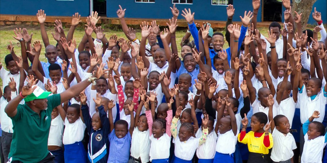 Durst, ‘Bir Okulu Sahiplen’ girişimine katılarak bir okula sponsor olan ilk şirket oldu