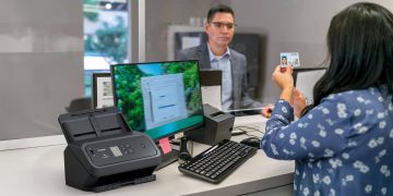 Farklı çalışma ortamlarını destekleyenCanon, yeni kompakt ve çok yönlü doküman tarayıcısı